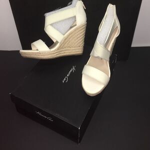 Kenneth Cole New! 